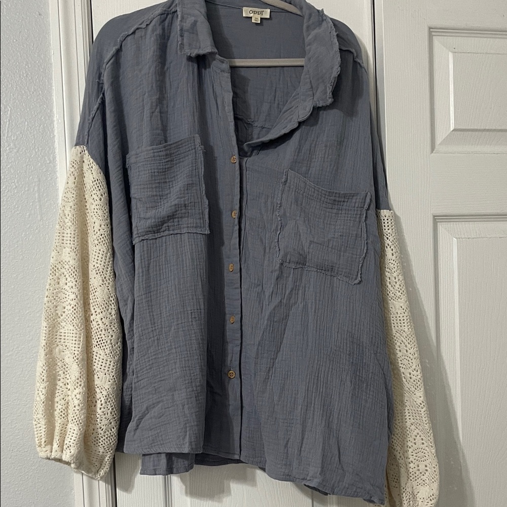 ODDY Blue and Cream Women's Top